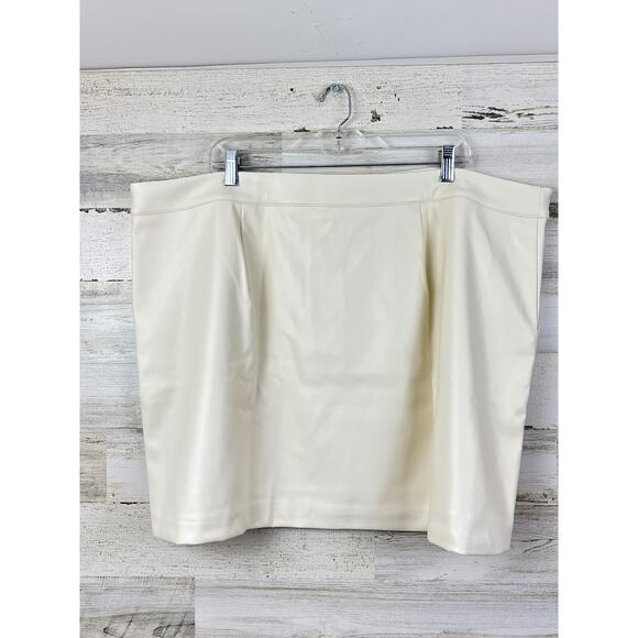 A New Day Womens plus 2X Faux Leather Mini Skirt Cream new lined soft - Picture 4 of 8